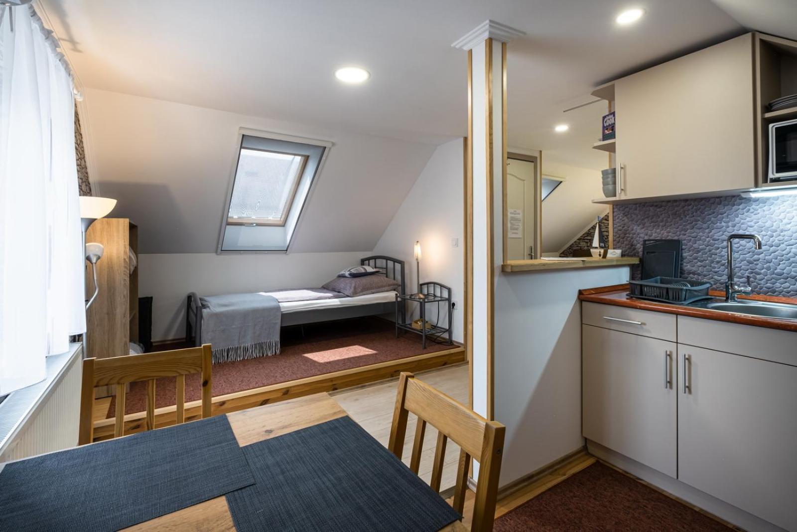 Szuerke Vendeghaz Balatonkenesen Apartment Exterior foto