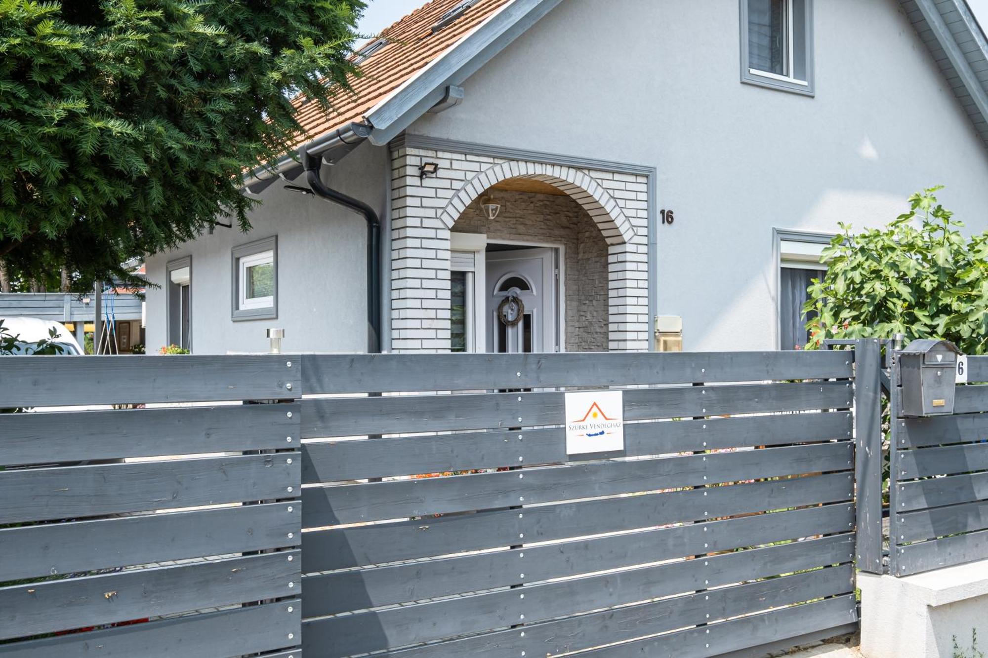 Szuerke Vendeghaz Balatonkenesen Apartment Exterior foto